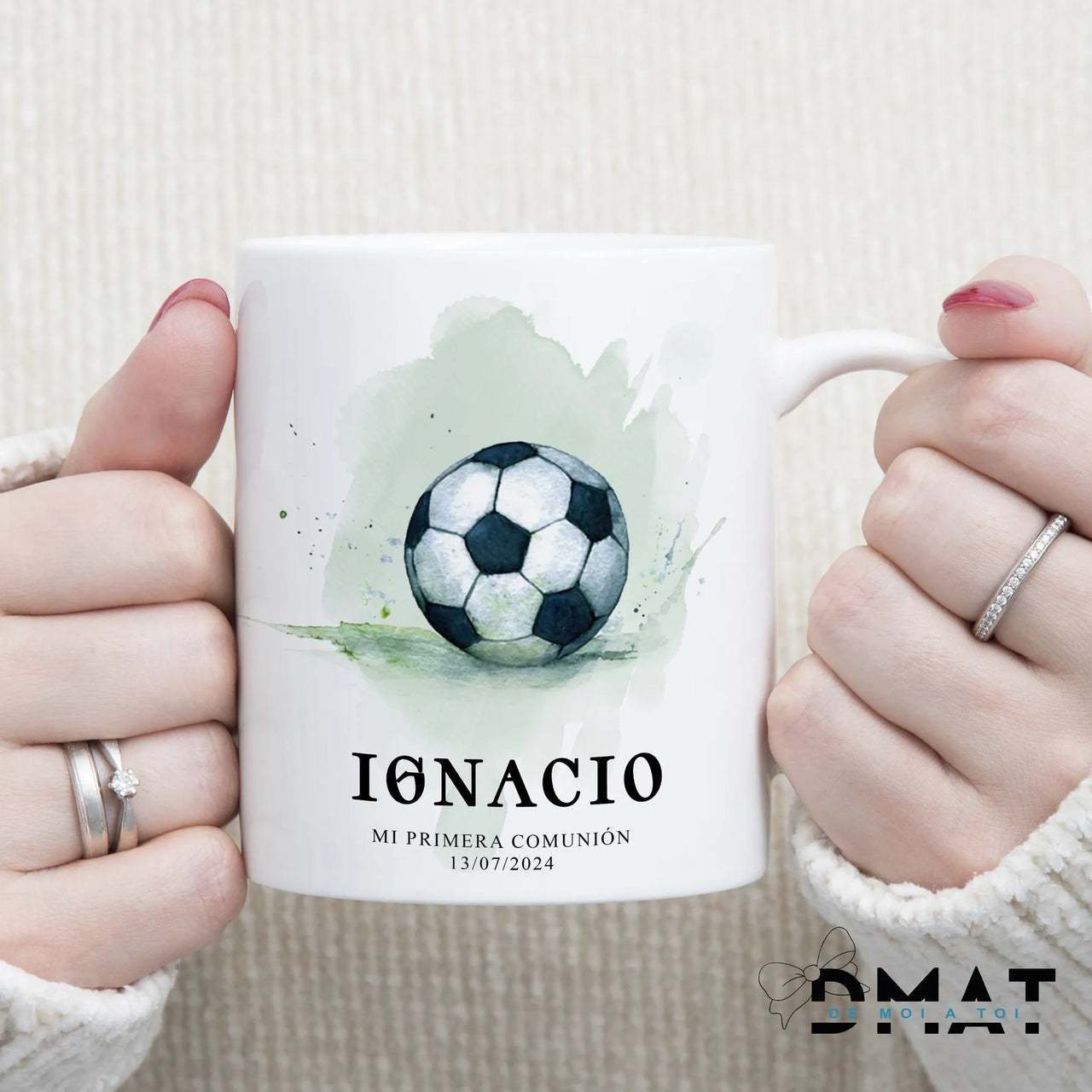 Taza personalizada con diseño de fútbol y nombr
