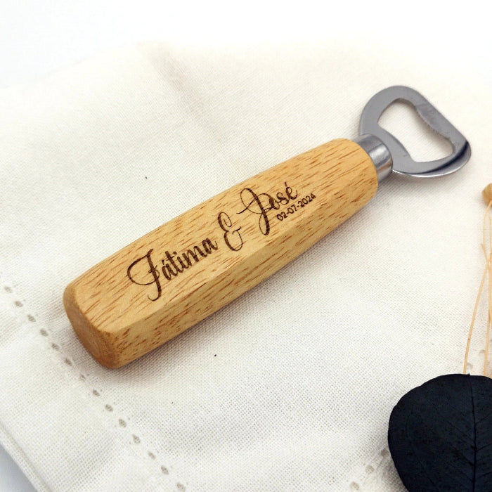 abridor de madera natural personalizado con fecha y nombre