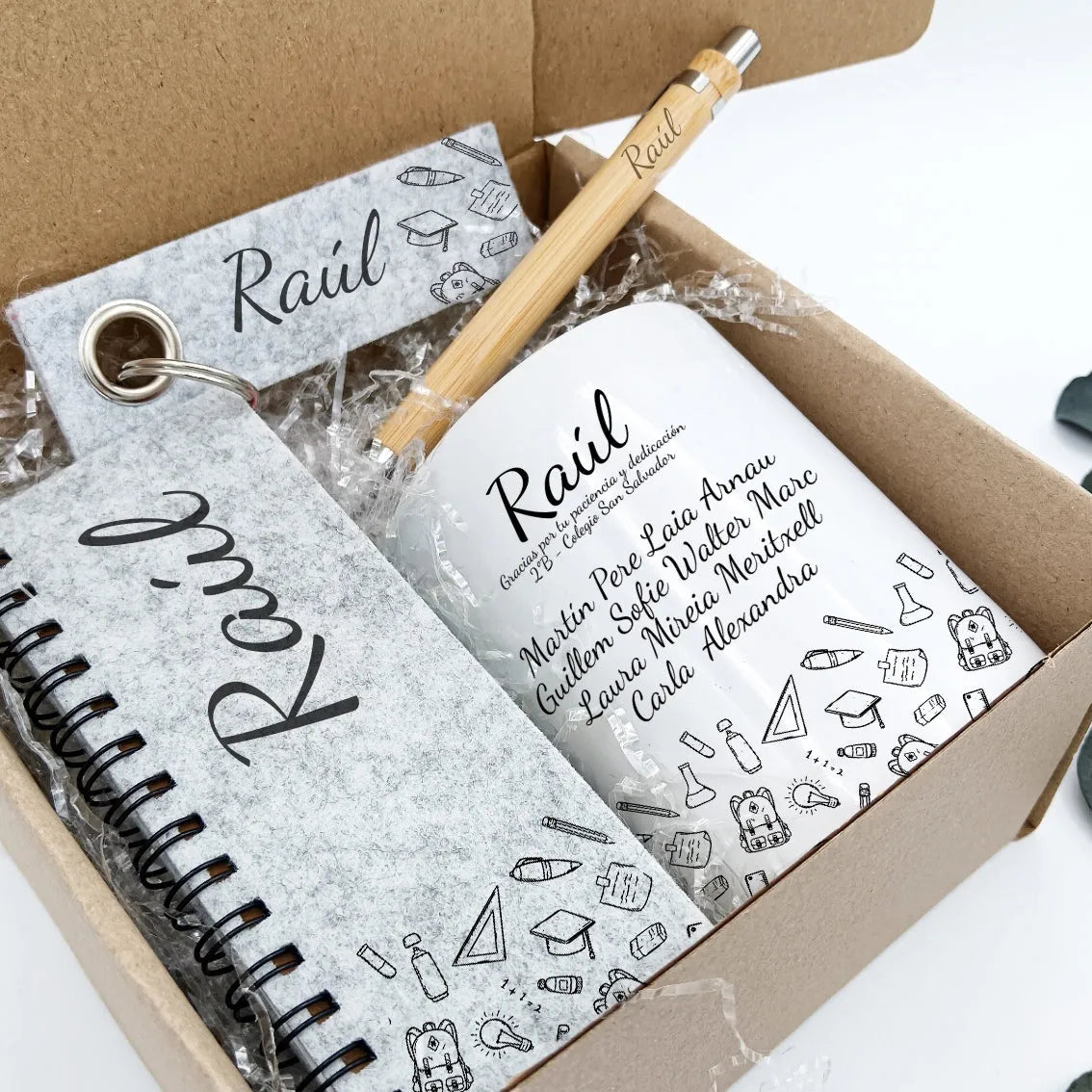 Detalle escolar personalizado para maestros y maestras