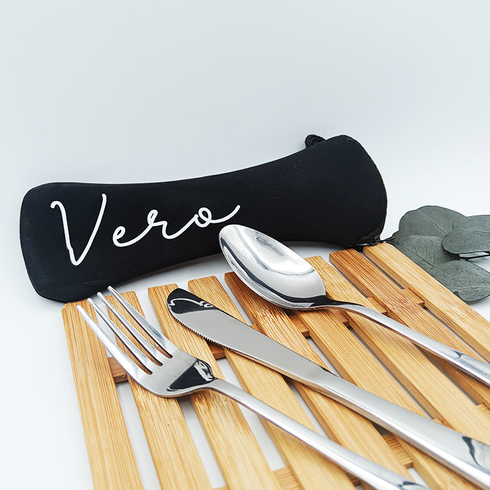 Regalo práctico de boda, bautizo o comunión: cubiertos con funda de neopreno