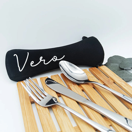 Regalo práctico de boda, bautizo o comunión: cubiertos con funda de neopreno