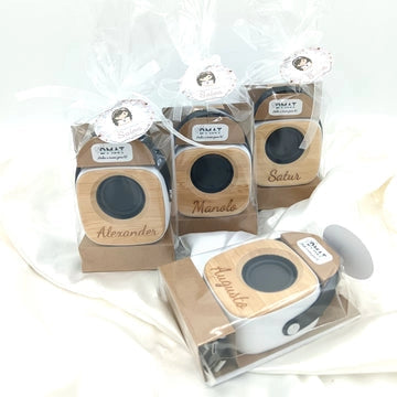 Altavoz personalizado con nombre ideal como regalo o detalle para adolescentes y jóvenes de comunión, boda, bautizo o cualquier otra celebración - demoi atoi