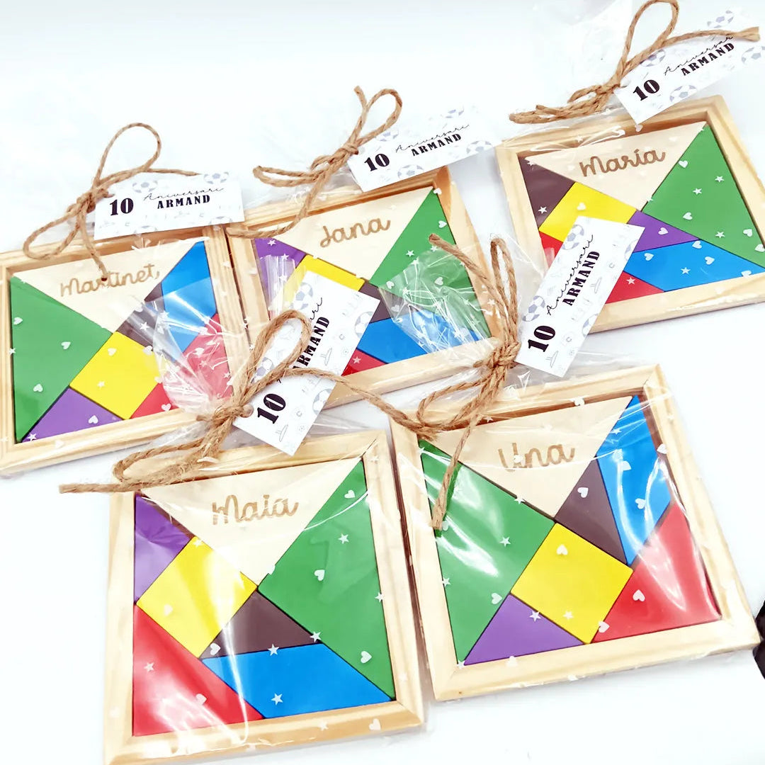 puzzle tangram nombre grabado