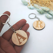 Llavero de madera inicial grabada - Regalo original personalizado - DE MOI À TOI