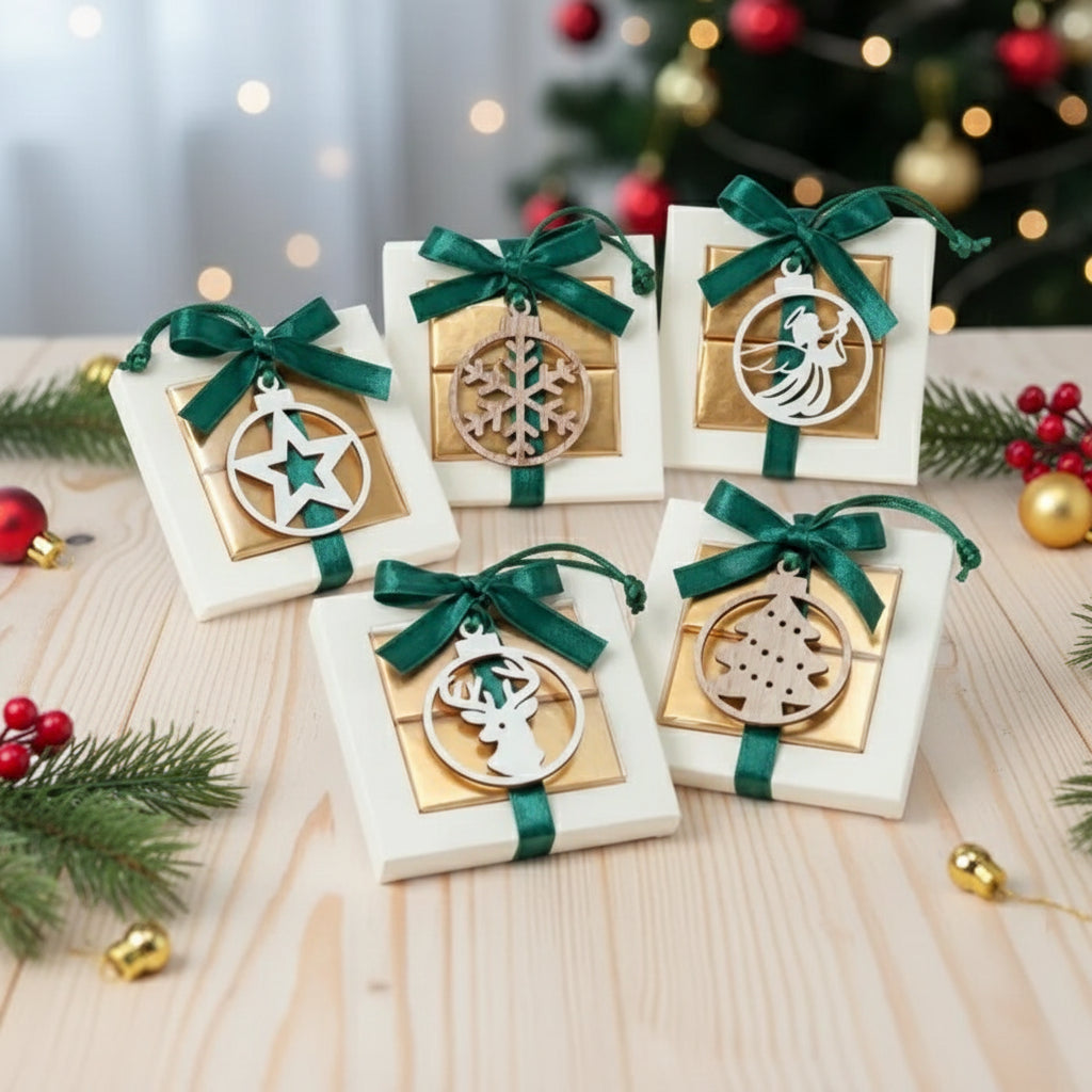 Detalle de navidad Estuche de 4 napolitanas con colgante navideño de madera