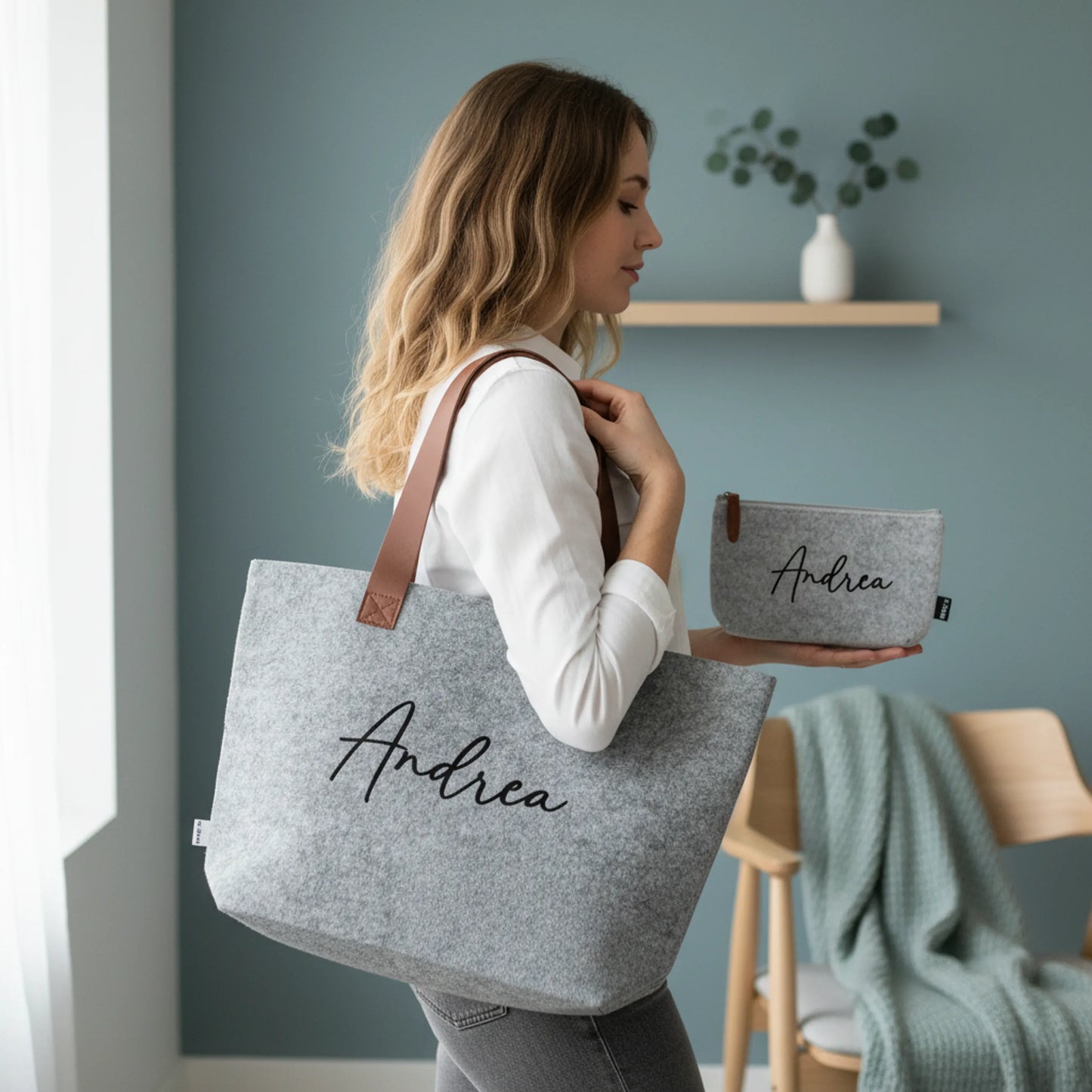 Set de regalo para mujer personalizado con nombre compuesto de bolso y neceser