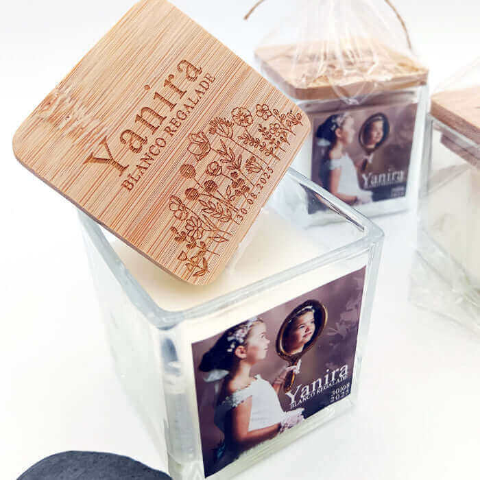 Detalles de comunión personalizados para invitados