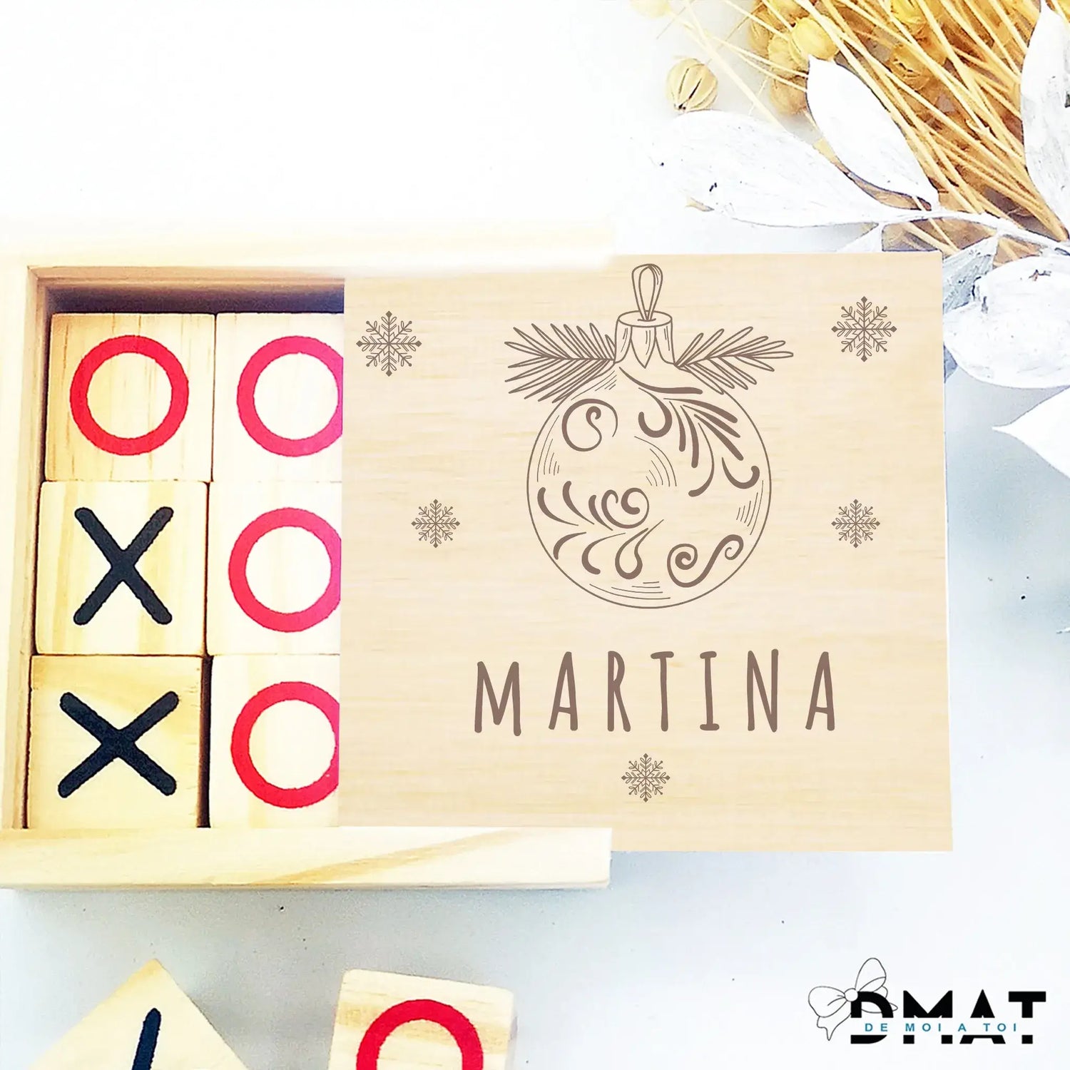 3 en raya de madera como  con diseños navideños para regalar a familiares, amigos y seres queridos