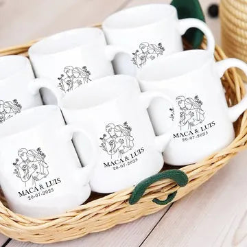 Taza personalizada con silueta de pareja