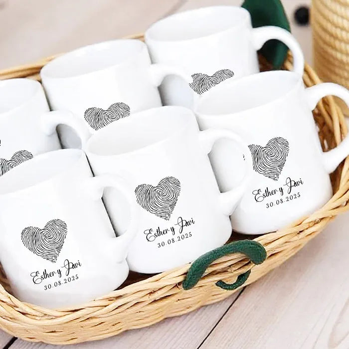 Detalle elegante para invitados con nombres y fecha