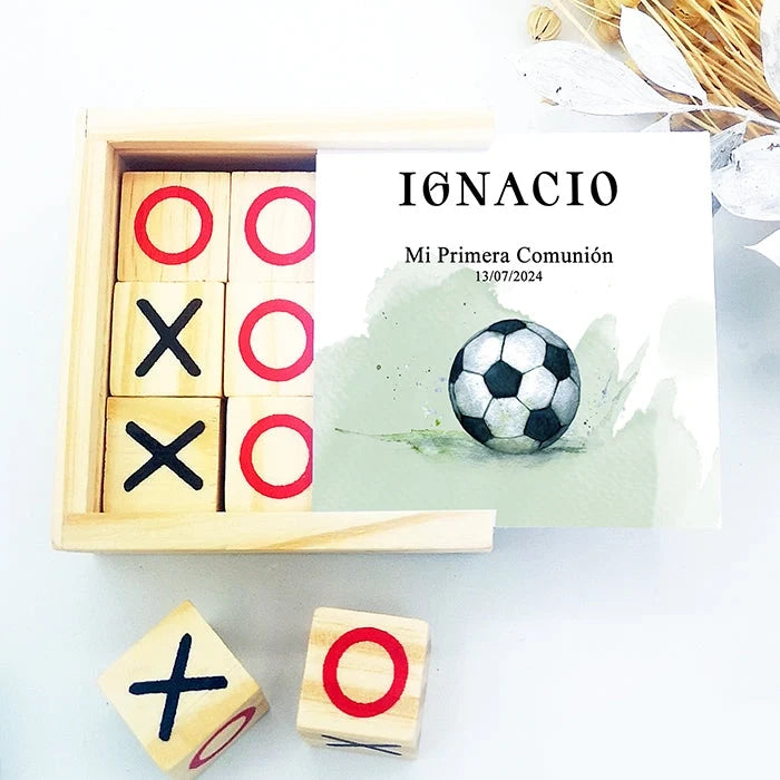 3 en raya de madera personalizado comunión diseño fútbol, detalle para invitados