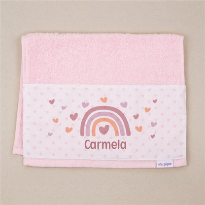 Toalla personalizada con nombre para bebé recién nacido.
