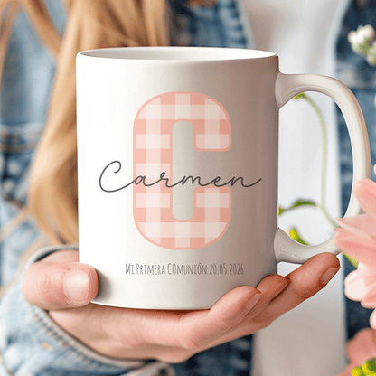 Taza personalizada diseño vichy con inicial editable y nombre