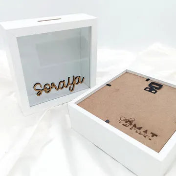 Hucha de madera personalizada con nombre