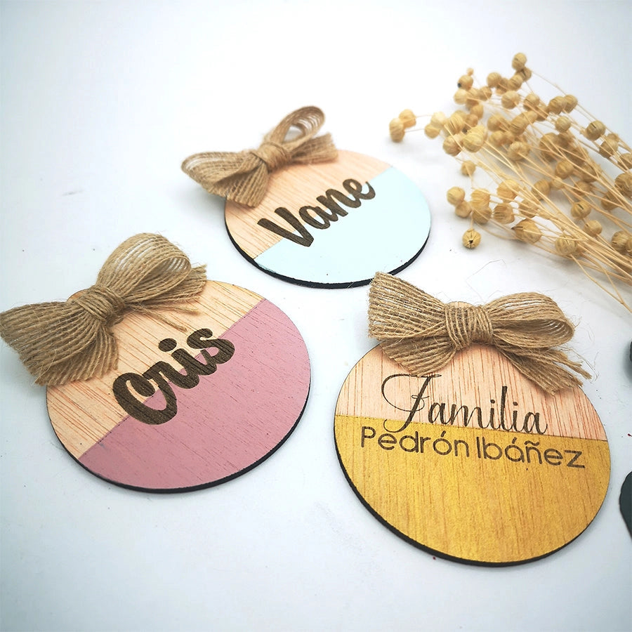 Bola de madera bonita personalizada con nombre y lazo - de moi a toi