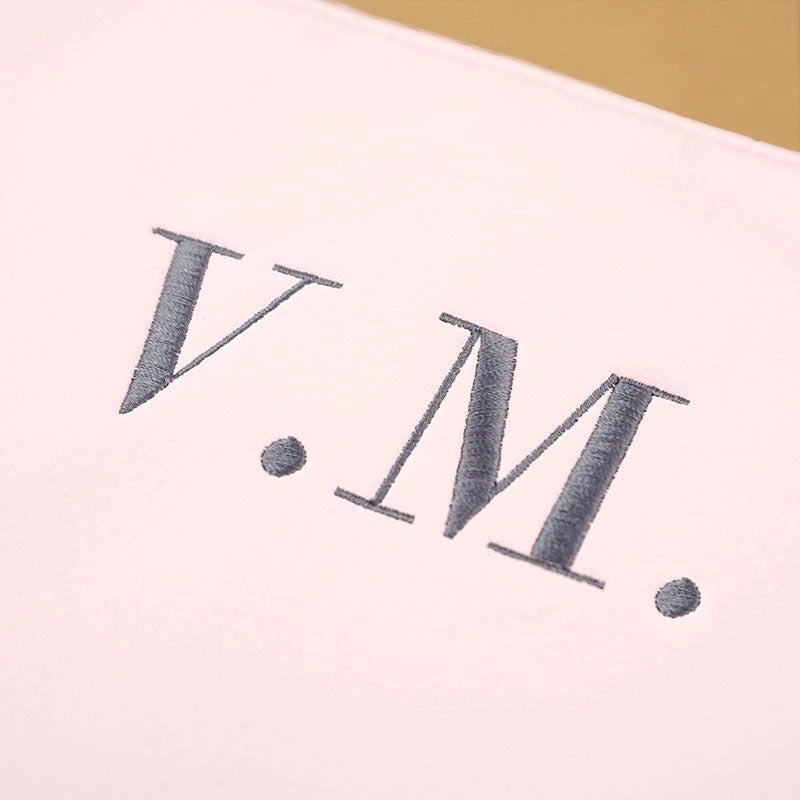 Regalo especial para mamá: bolso shopper de polipiel con bordado personalizable, disponible en varios colores.