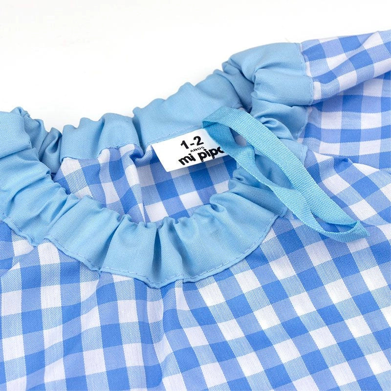 Bata de guardería personalizada con nombre, ideal para uso diario