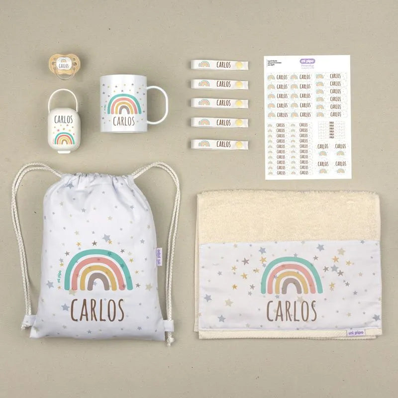 Set de guardería personalizado con nombre: mochila, botella y fiambrera.