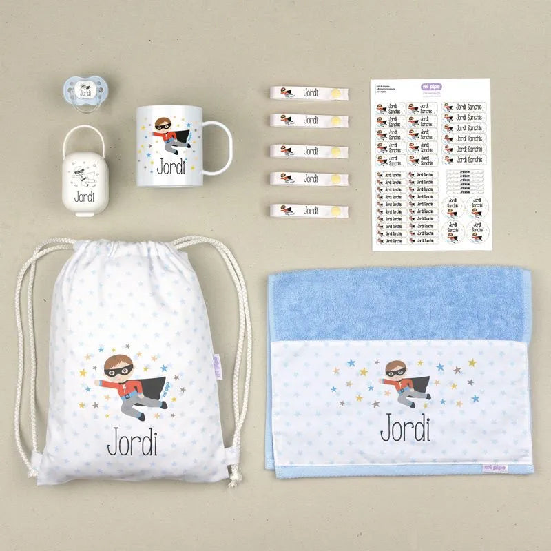 Toallita bordada con nombre para guardería