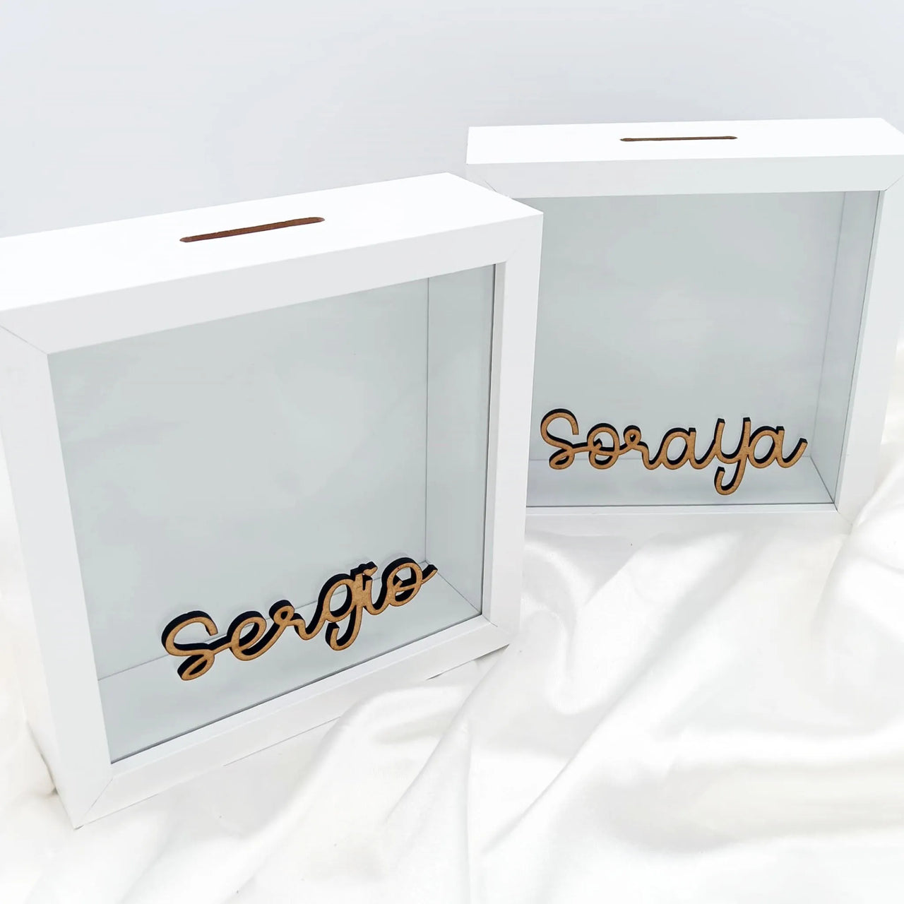 Hucha personalizada con nombre como regalo original y práctico