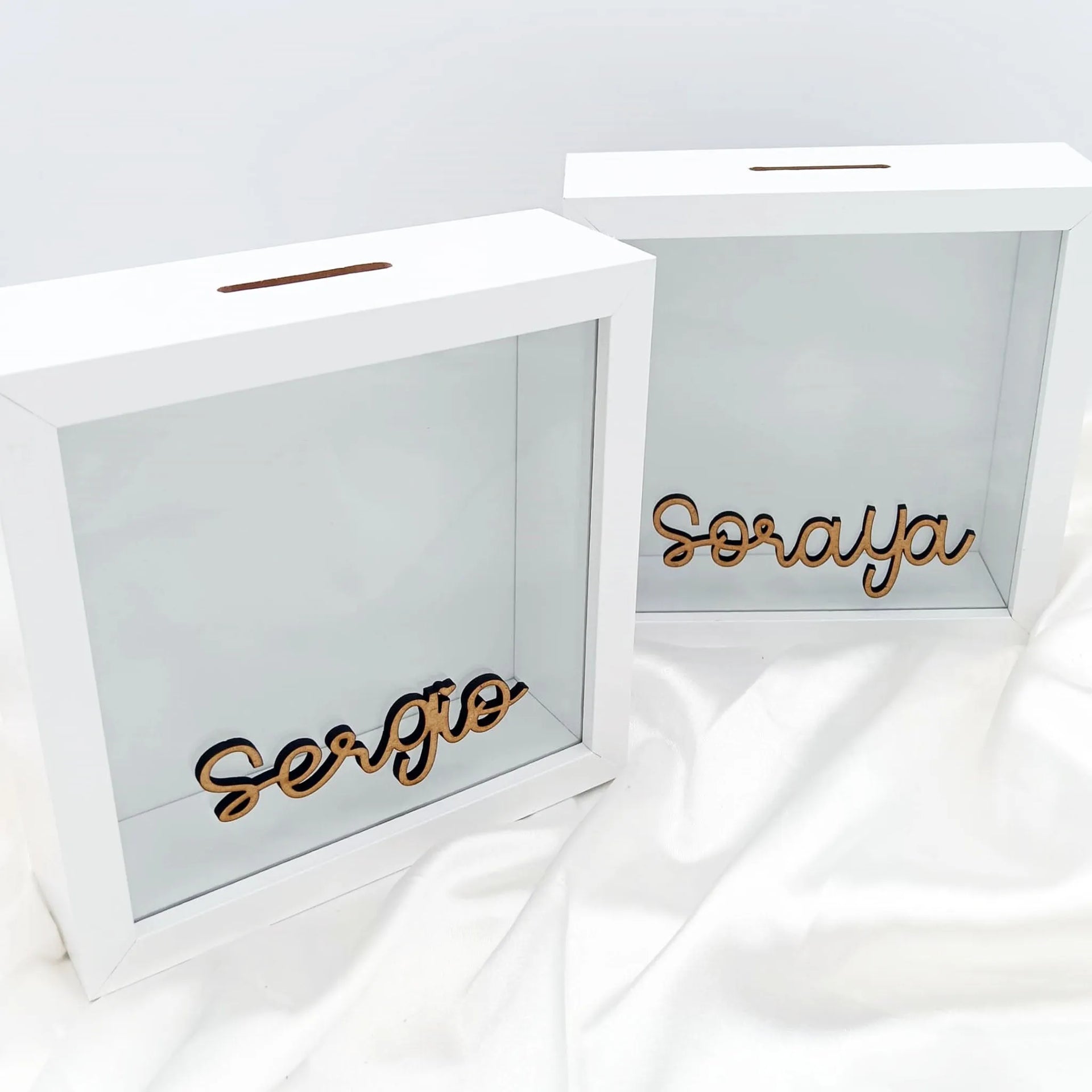 Hucha personalizada con nombre como regalo original y práctico