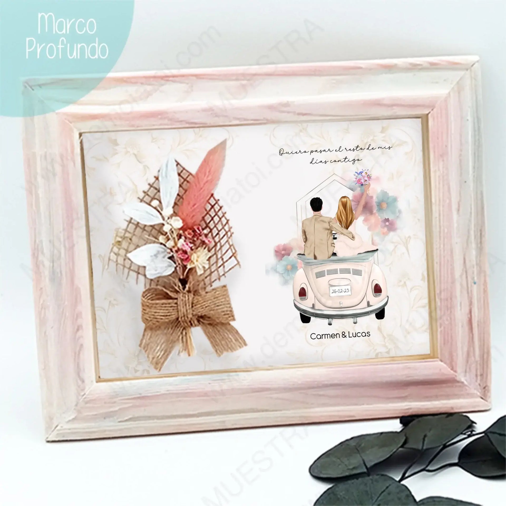 Regalos personalizados ilustración boda en marco con pareja y coche de boda.