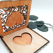 Caja alianzas grabada para ceremonia de boda – recuerdo único