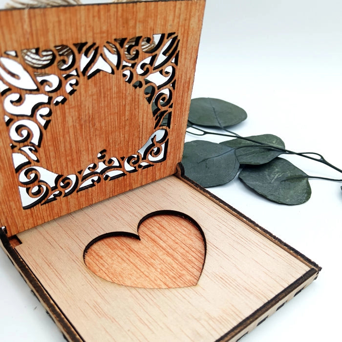Caja alianzas grabada para ceremonia de boda – recuerdo único