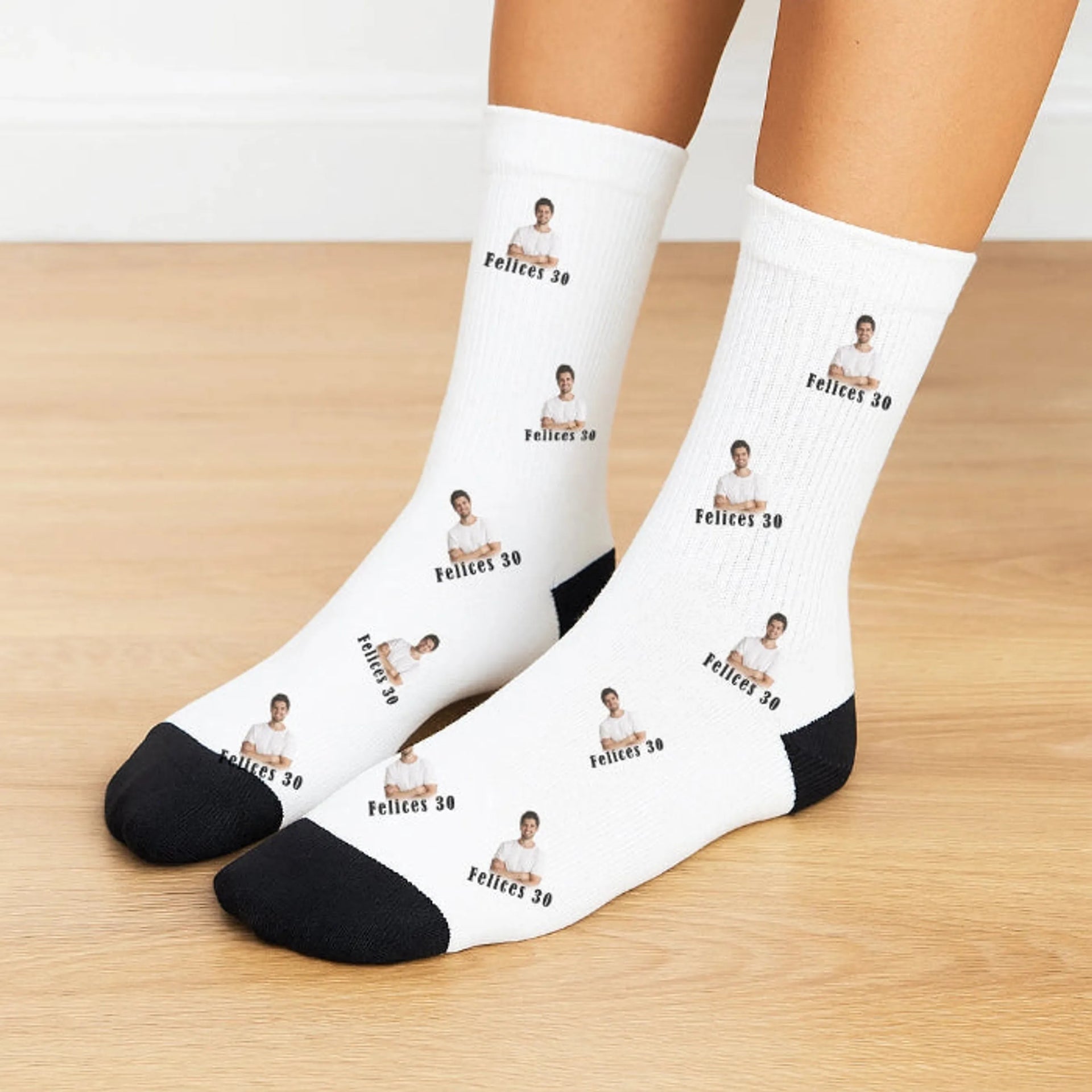 calcetines blancos con imagen y mensaje personalizado