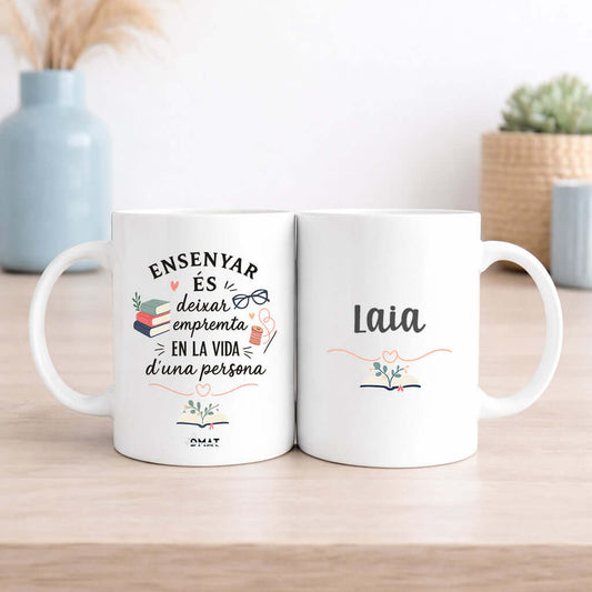  Taza cerámica personalizada para profesora en catalán – dedicatoria de fin de curso con nombre