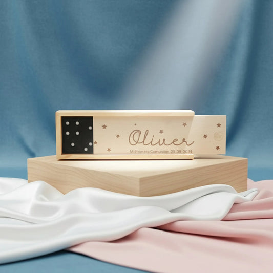 dominó de madera grabado a láser para invitados