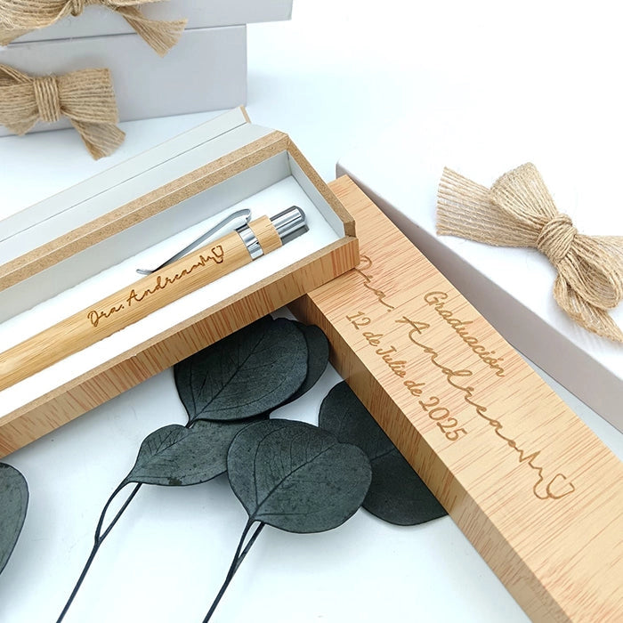 Detalle de graduación original y práctico personalizado con nombre y fecha - de moi a toi