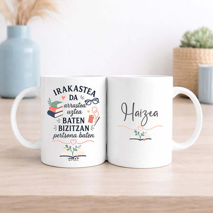 Taza cerámica personalizada para profesora en euskera – dedicatoria de fin de curso con nombre