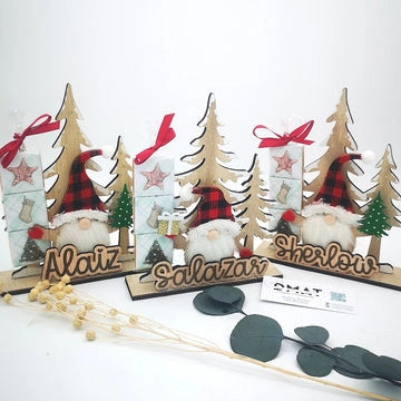 Figura decorativa de Navidad con gnomo personalizado y chocolatinas
