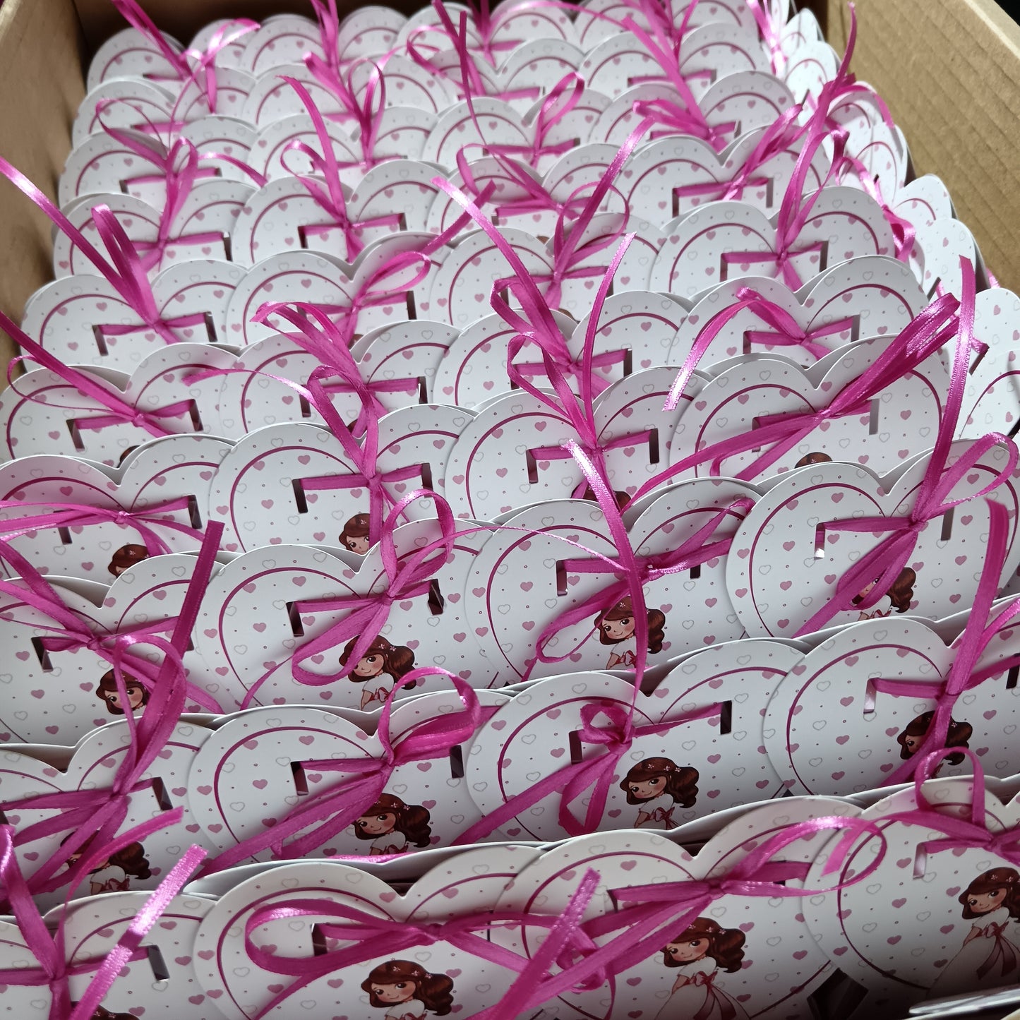 Detalle de comunión niña en liquidación | Pack 45 unidades