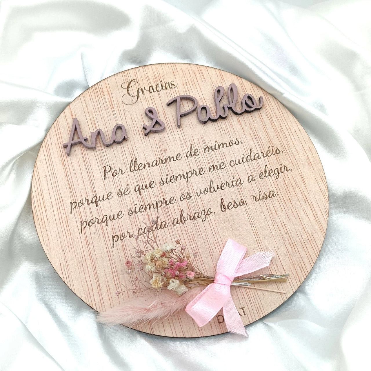 Placas de madera originales con mensaje personalizado y flores naturales - de moi à toi