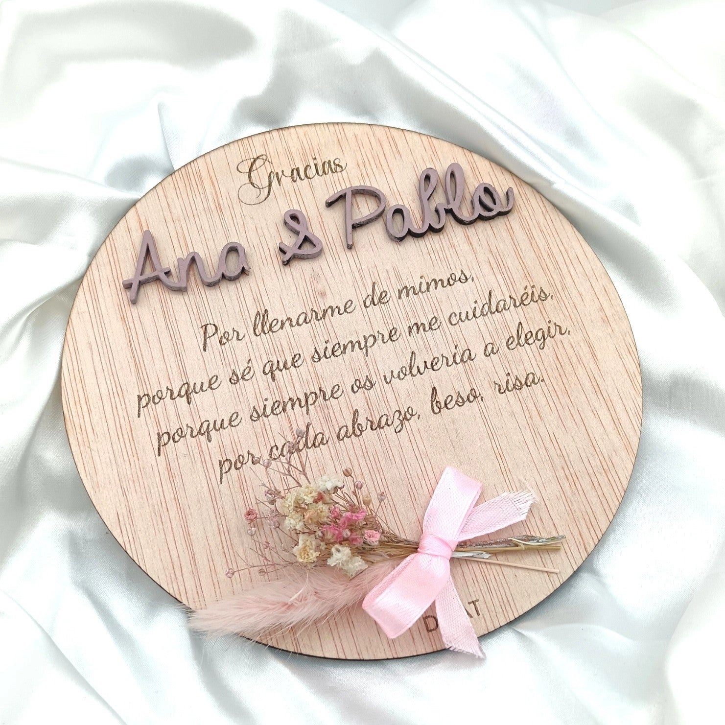 Placas de madera originales con mensaje personalizado y flores naturales - de moi à toi