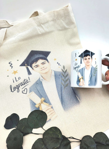 Taza Cerámica Personalizada con Ilustración Acuarela - Graduación