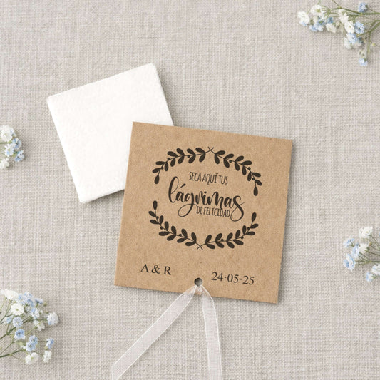 Lágrimas de felicidad con pañuelo personalizado para boda rústica