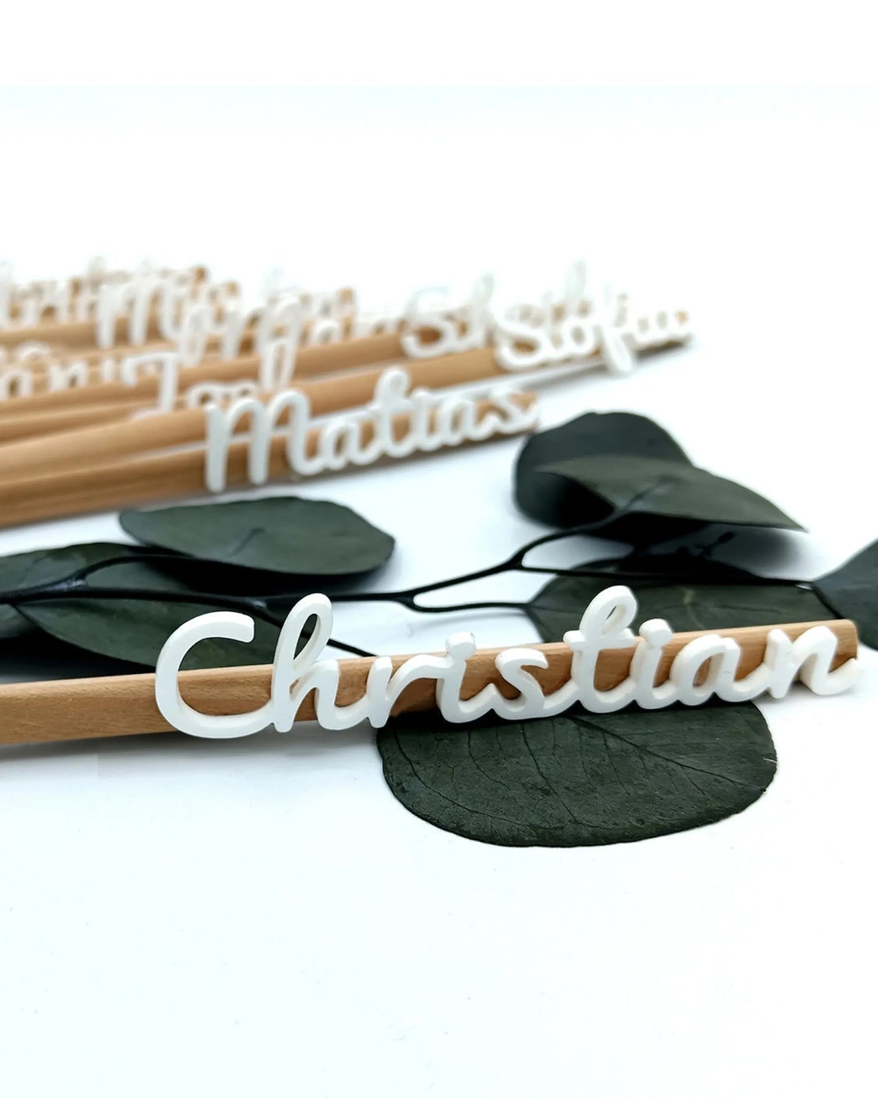 Lápices grabados en madera con nombre a color para regalo original