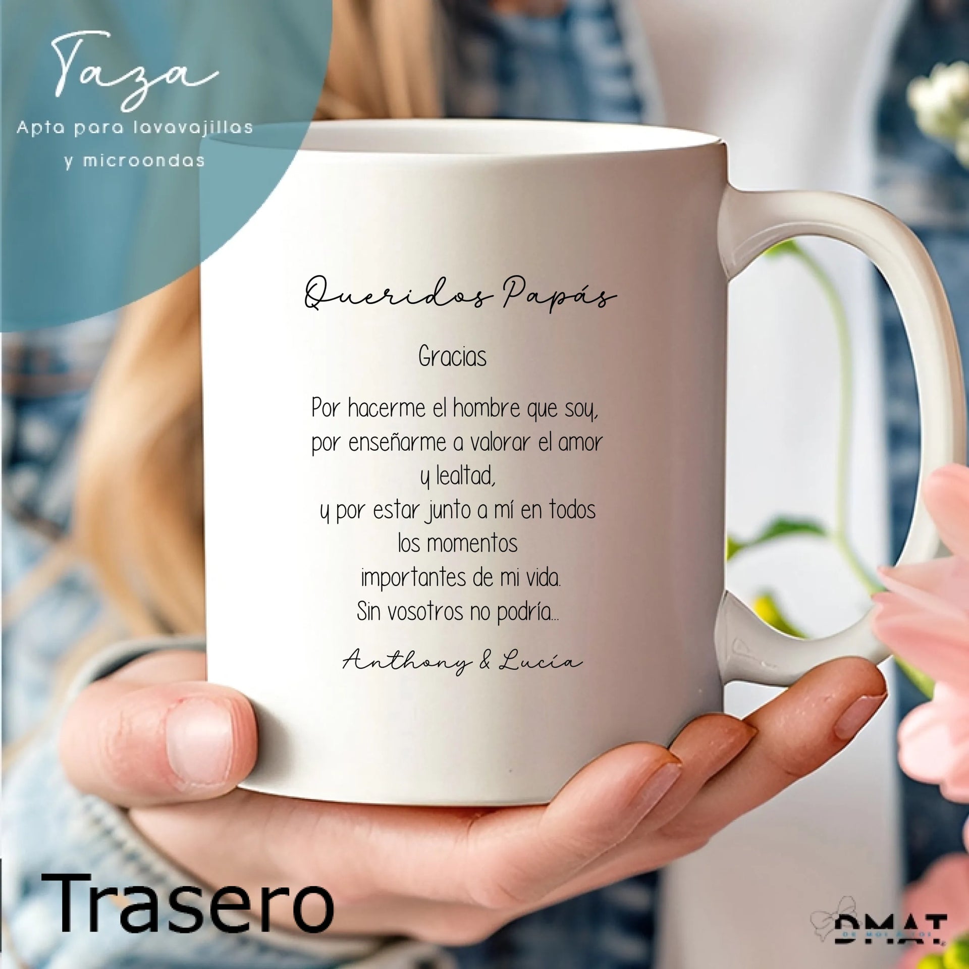Taza personalizada con ilustración del novio y sus padres — opción con dedicatoria trasera o mensaje “Os quiero” para regalo de boda o aniversario
