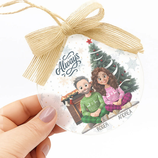 Bola de navidad trasnparente personalizada con ilustración de pareja, mascotas y familia