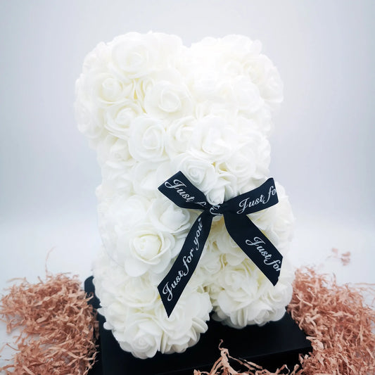 Oso de flores en caja de regalo