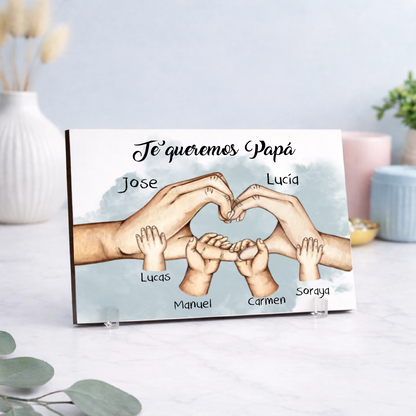Placa personalizada familia con ilustración manos corazón y nombres personaliz