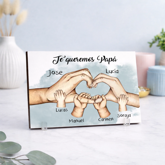 Placa personalizada familia con ilustración manos corazón y nombres personaliz