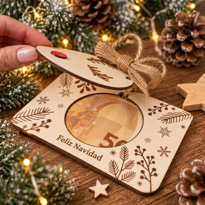 Sobre de madera para regalar billetes en Navidad con bola de reno · De Moi à Toi