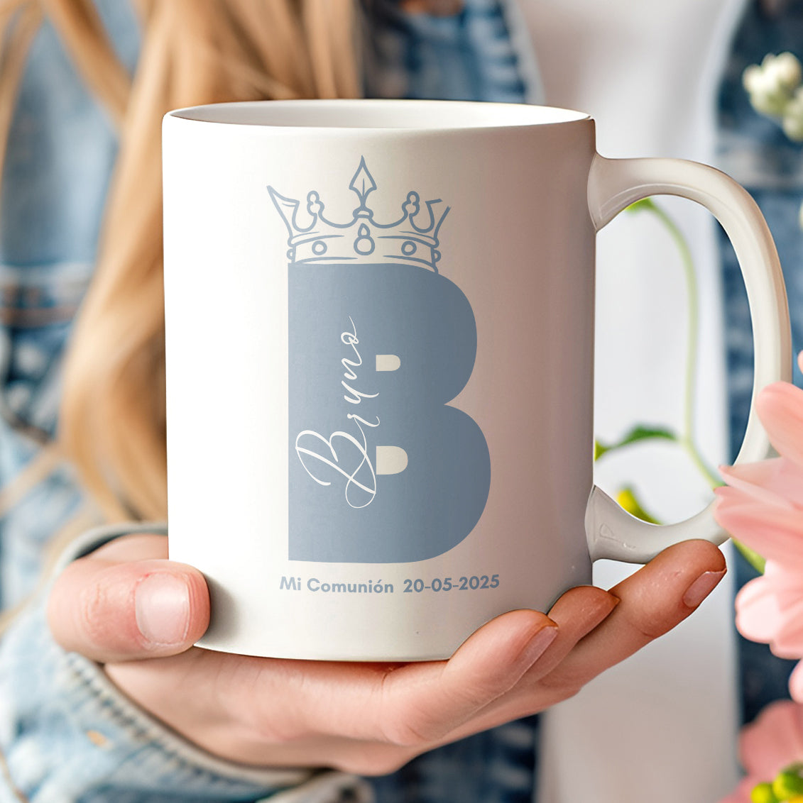 Taza personalizada económica para regalar con inicial - Regalo de comunión original - De moi a toi