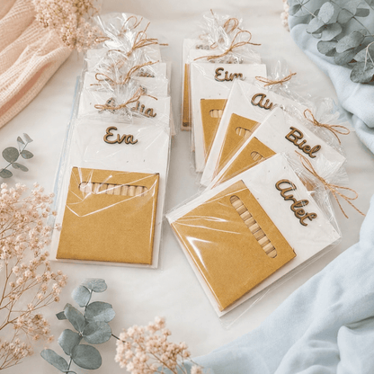 Set de colores y libreta con semillas plantable personalizado con nombre, detalle para niños invitados de boda, bautizo o comunión - De moi à toi