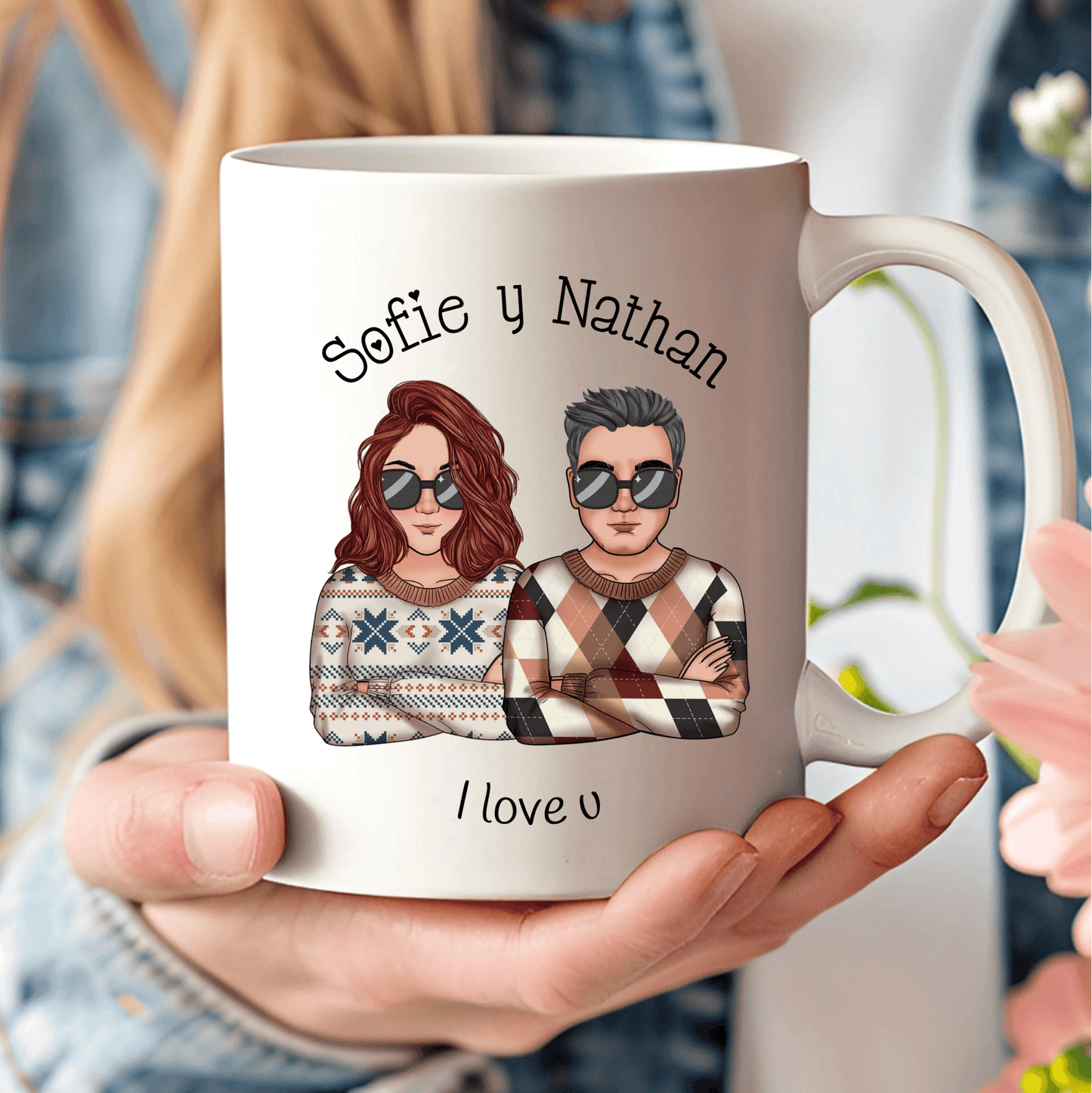 Taza personalizada con ilustración editable online de pareja de novios y amigos