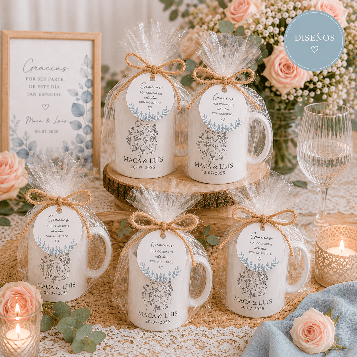 Taza personalizada para invitados de boda con diseño cenefa de hojas, iniciales y fecha, cerámica blanca premium AA+